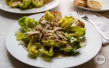 Caesar salad di tonno